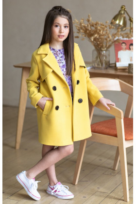 Пальто с кокеткой лимонное